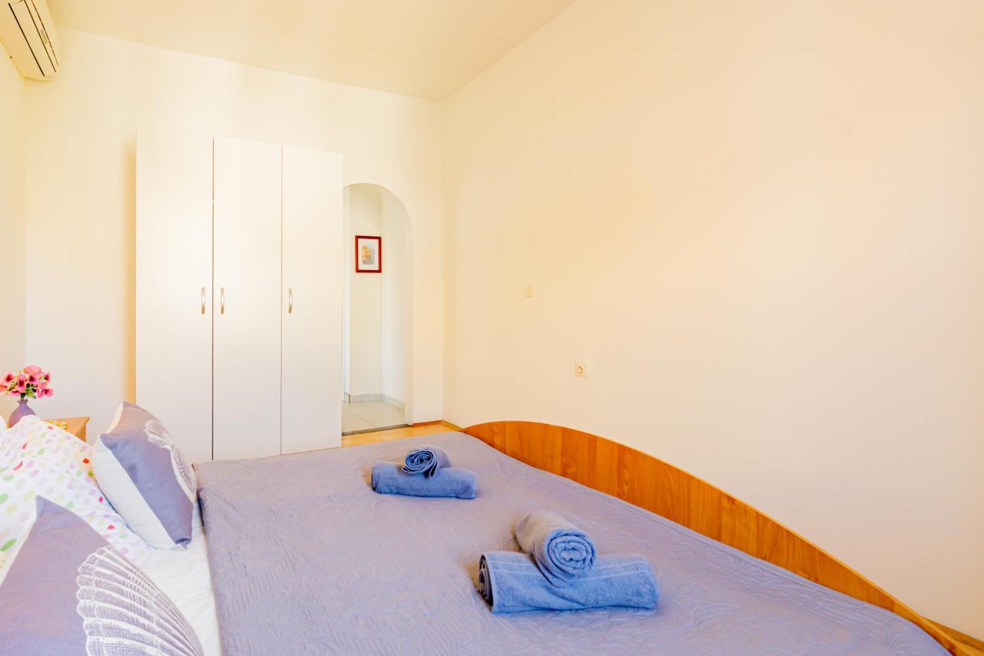 Apartament Kob Orog Good Location With Sea Views And Modern Decor Metajna Pokój zdjęcie